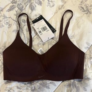 Nike sports bra brand new with tags